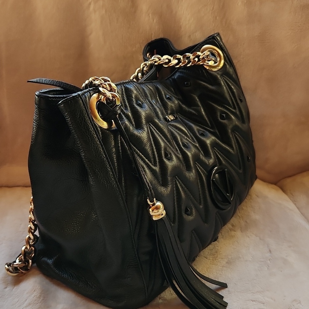 Valentino Quilted Leather Bag with Gold‎ Chain - Picture 7 of 10